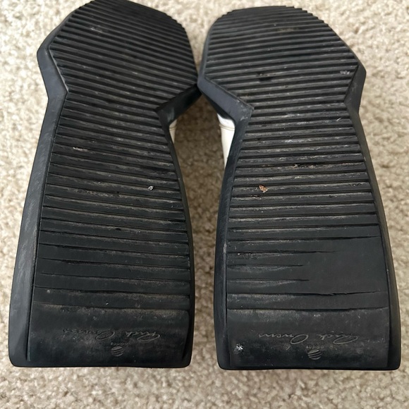 SOLD - Picture 4 of 7